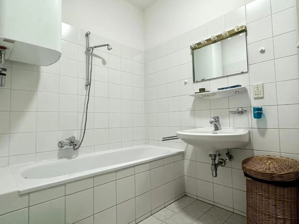 Central Apartment Near Rathausplatz Wien
